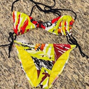 Hurley Bikini LARGE